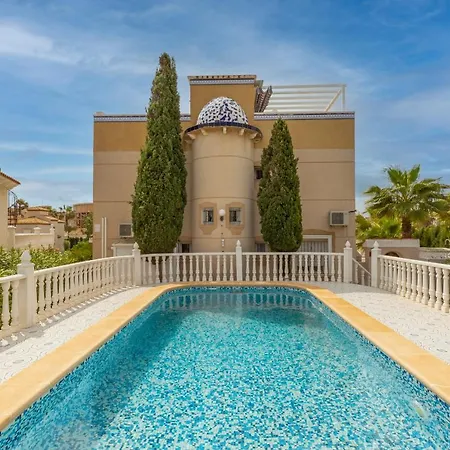 ヴィラ Fidalsa Grand Mediterranean Beachfront *