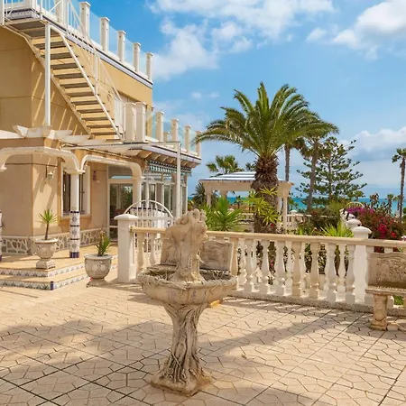 ヴィラ Fidalsa Grand Mediterranean Beachfront