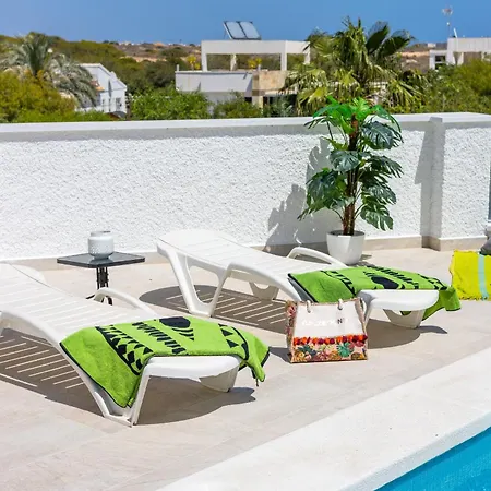 ヴィラ Fidalsa Grand Mediterranean Beachfront *