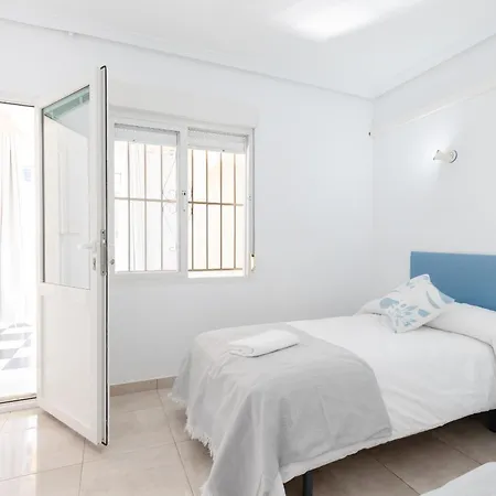 Вилла Fidalsa Grand Mediterranean Beachfront Плайя-Фламенка