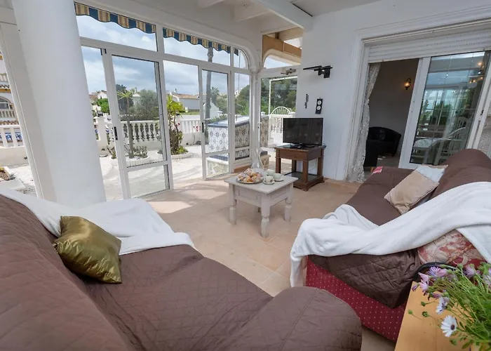 Fidalsa Grand Mediterranean Beachfront Villa *